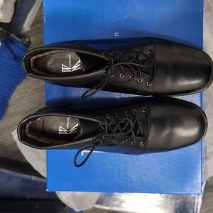 White Mountain Leather Lace Up Bootie NIB